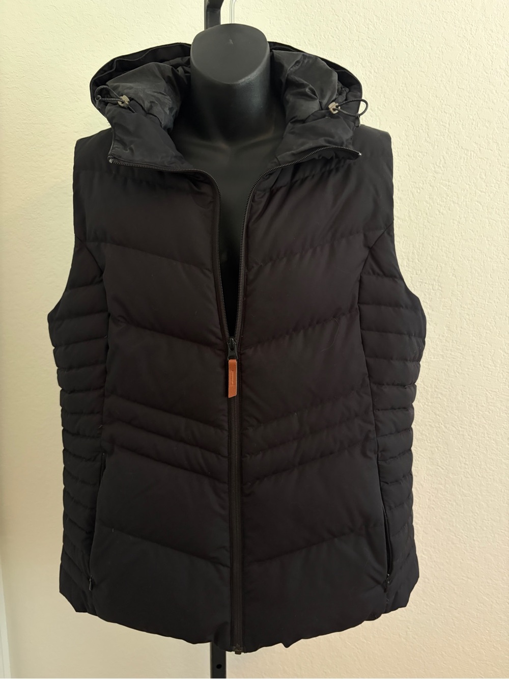 Alpine Design Down Puffer Vest with Hood, size L